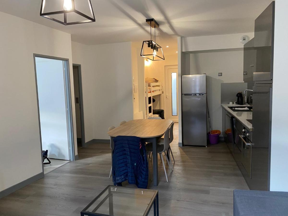 Résidence avec un T3 un T2 et un STUDIO en Centre Ville d Argelès-Gazost Exterior foto