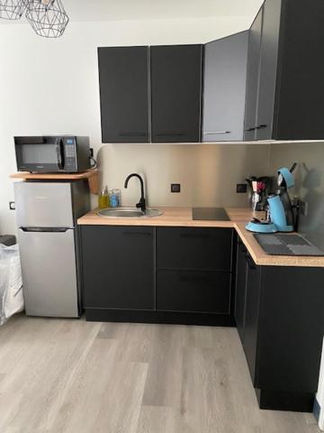 Résidence avec un T3 un T2 et un STUDIO en Centre Ville d Argelès-Gazost Exterior foto